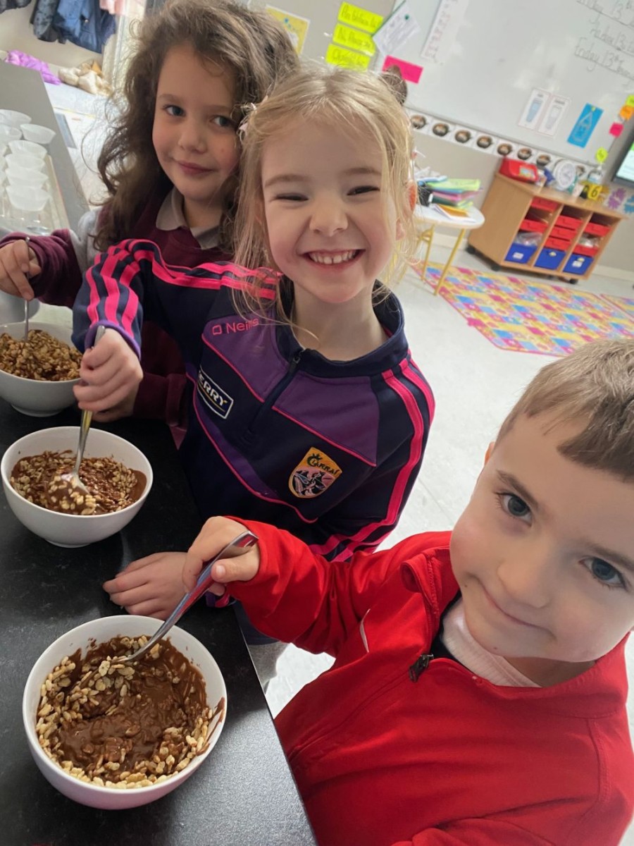 Making Rice Krispie Buns FossaNS 2023 001 – Fossa National School